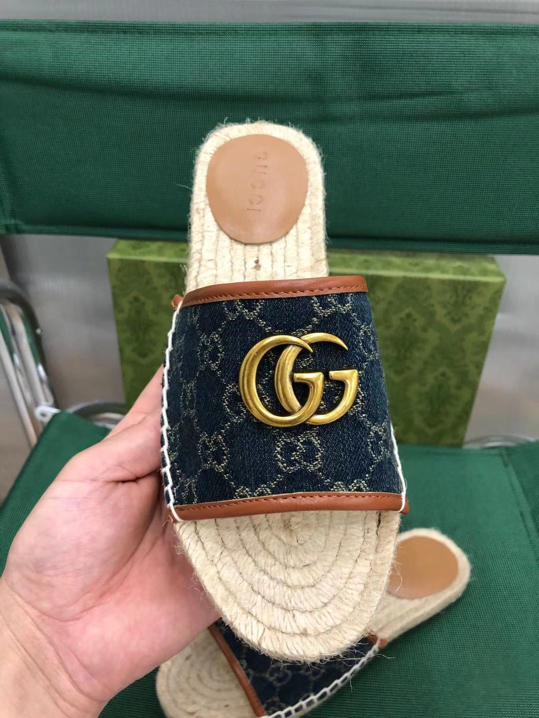 G Slides - Wheat [Denim/Gold Buckle]