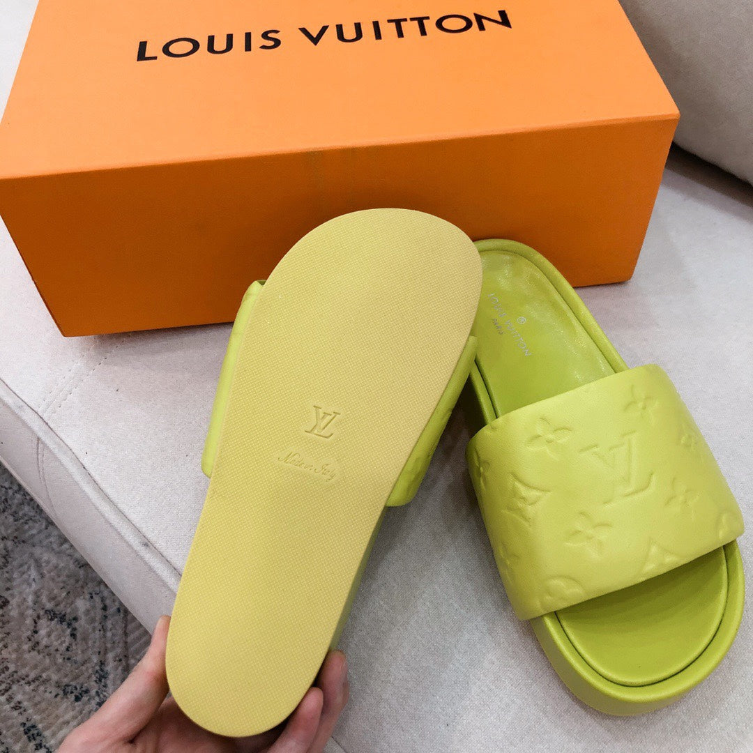 L V - Platform Slides (Neon)