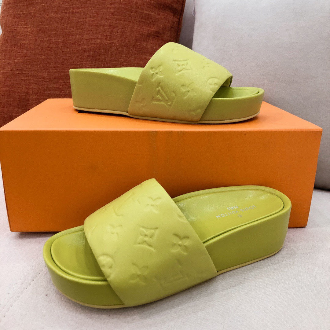 L V - Platform Slides (Neon)