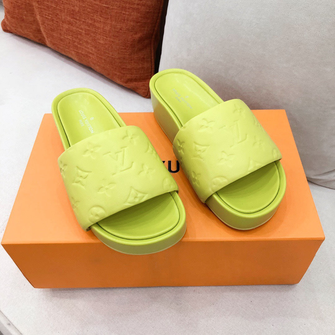 L V - Platform Slides (Neon)