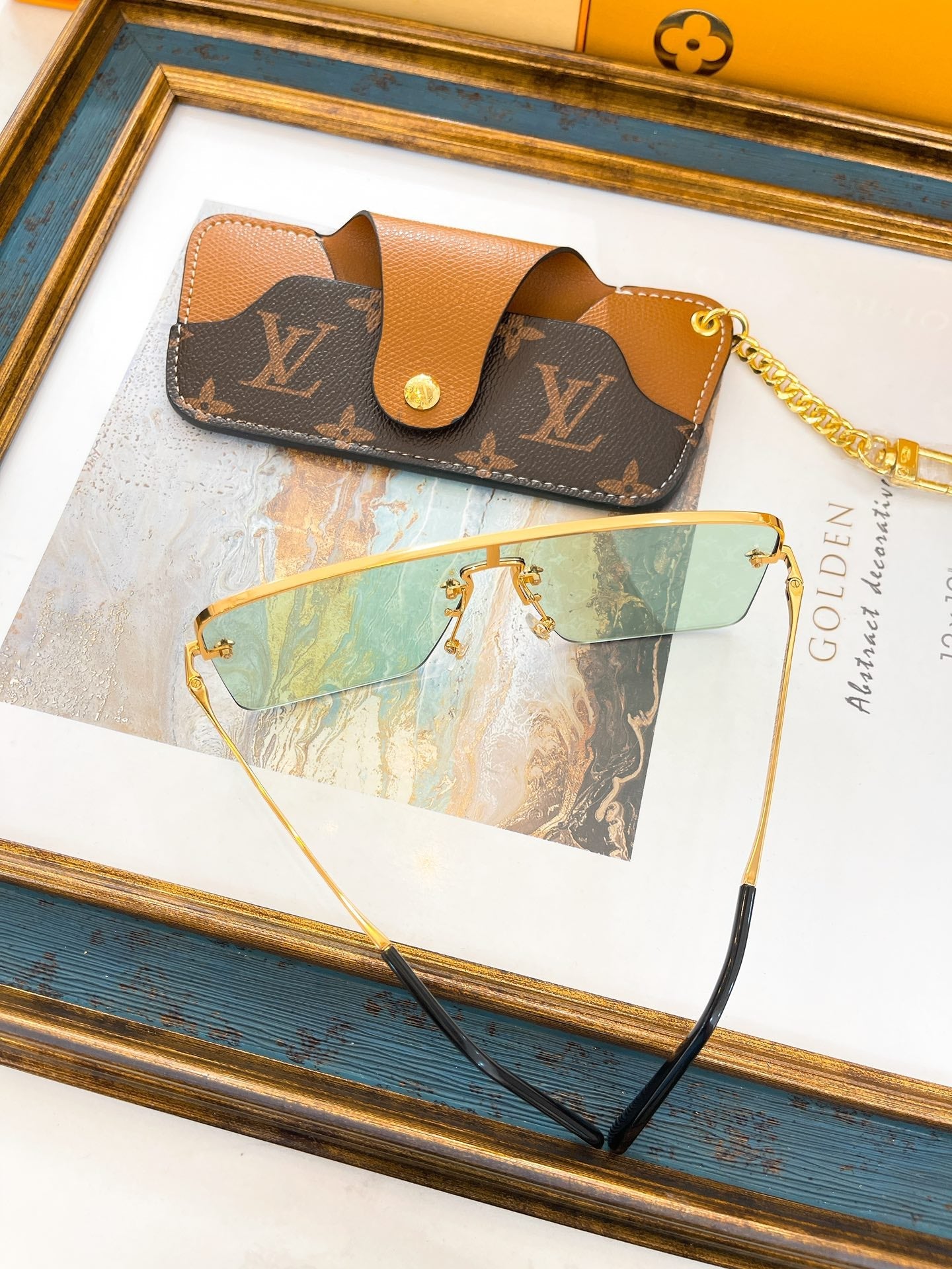 L V - Sorta Sia Sunglasses