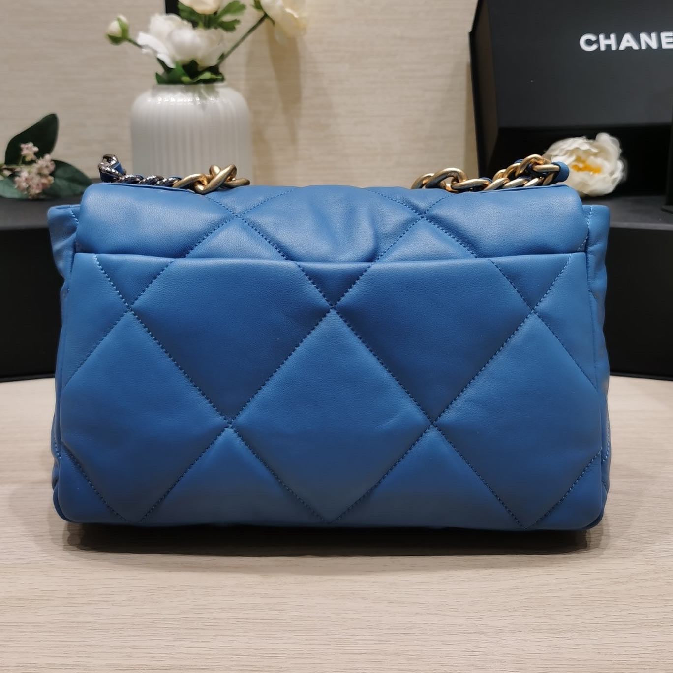 C h a n e l blue 20  30 10(cm)