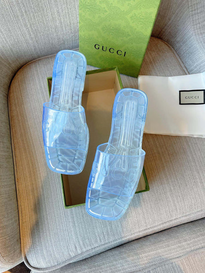 G u c c i new 2021 slides