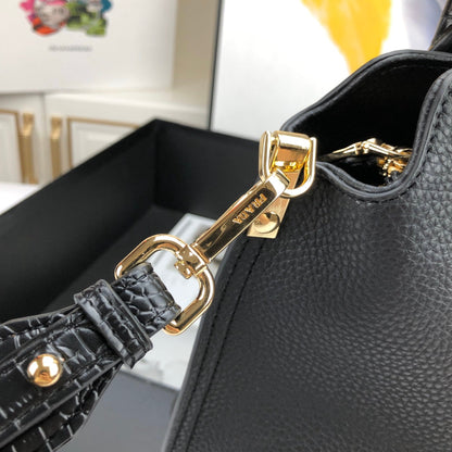 P r a d a cc 30*22*13CM