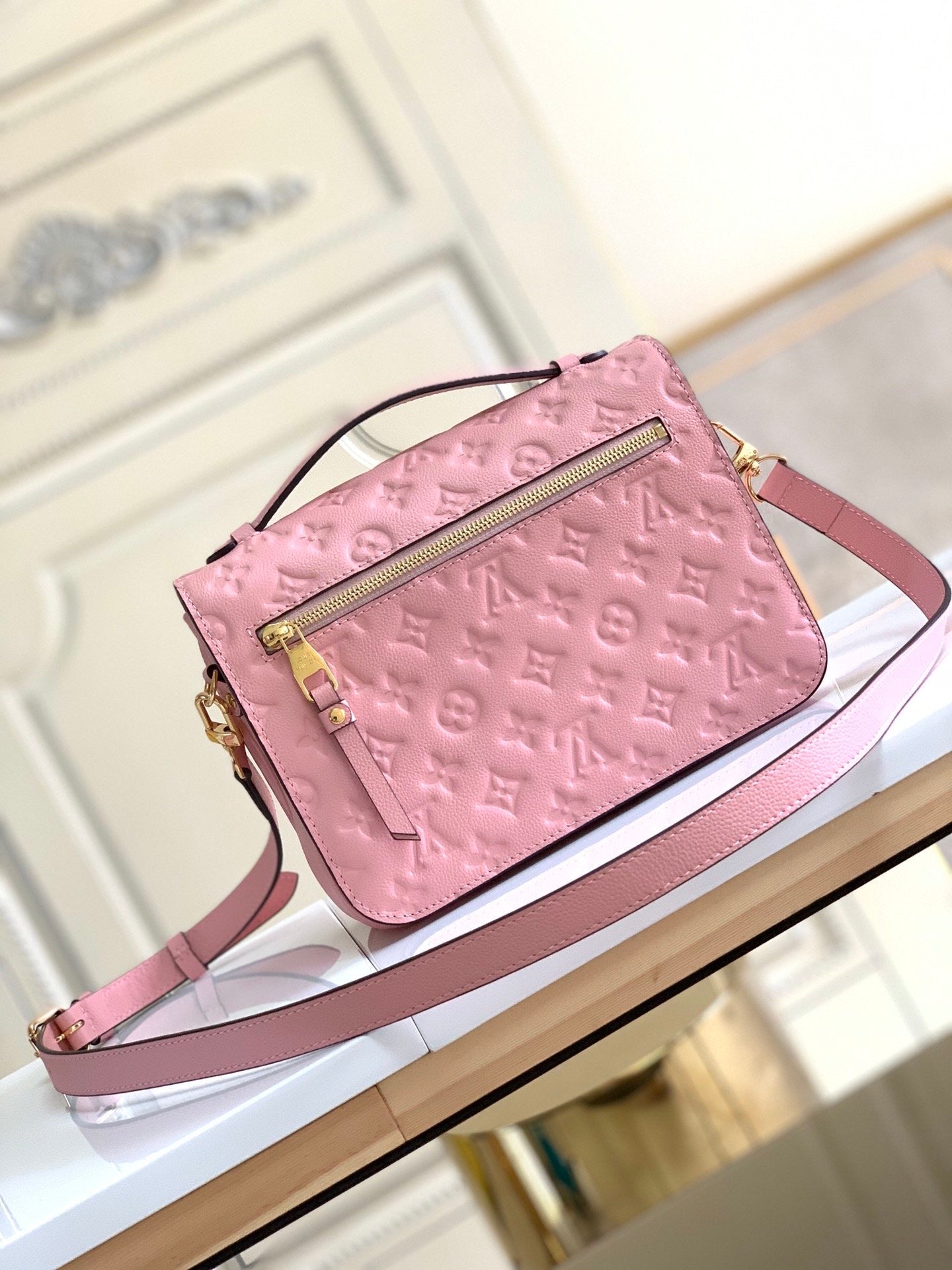 Lv metis pink
