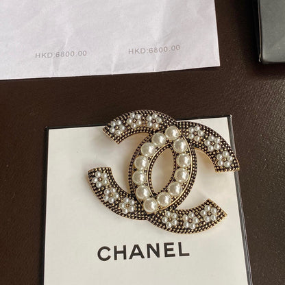 C h a n e l brooch