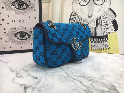 G u c c i blue 22x14x6