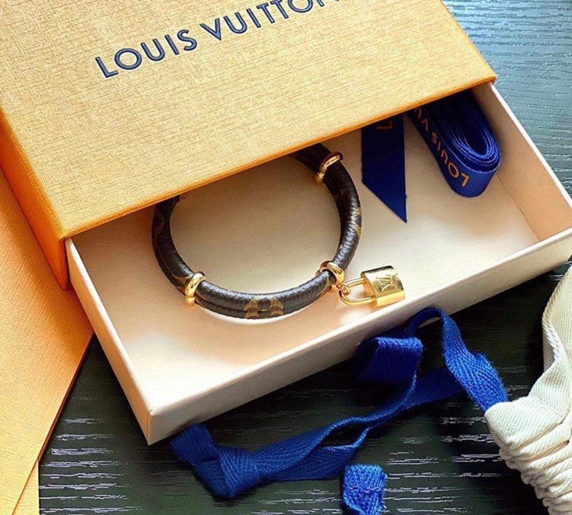 Lv lock bracelet