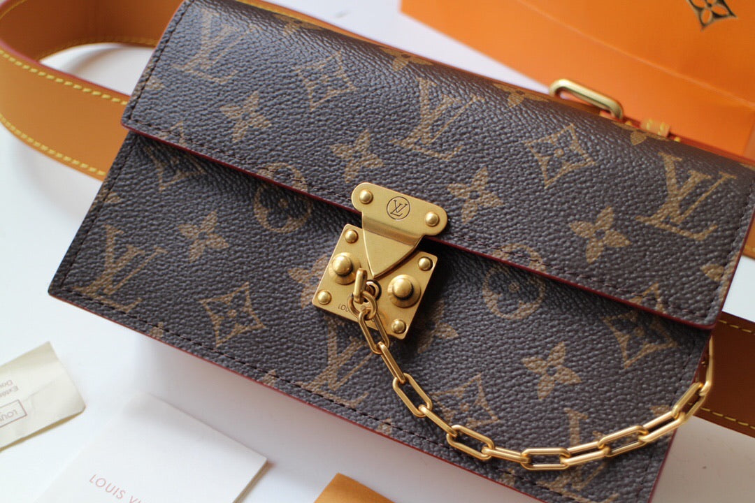 Lv belt bag