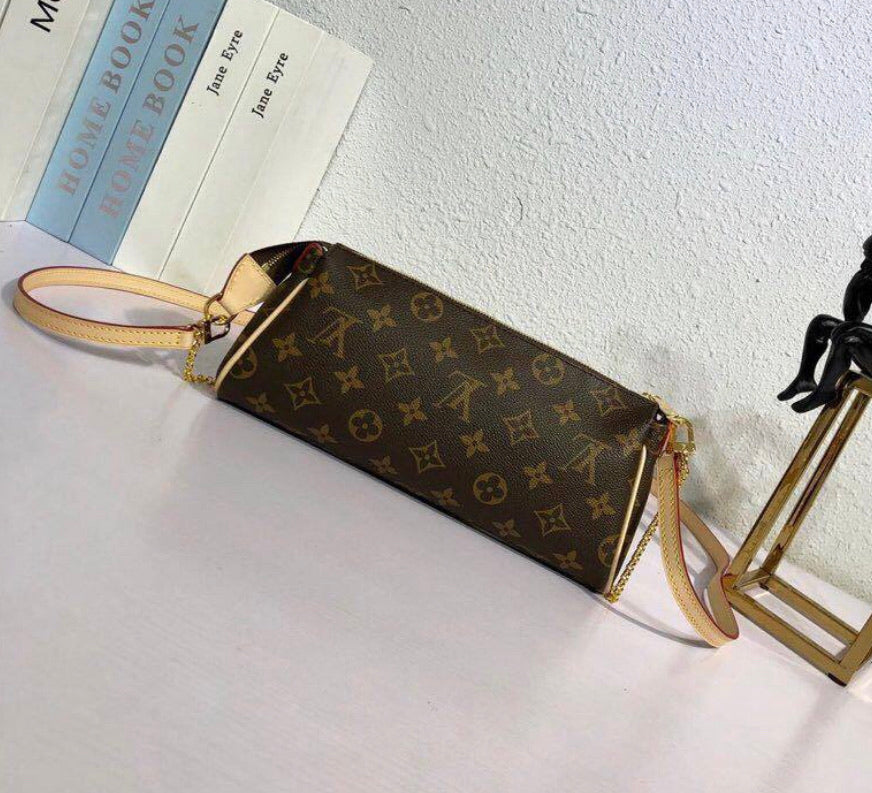 Lv pouch
