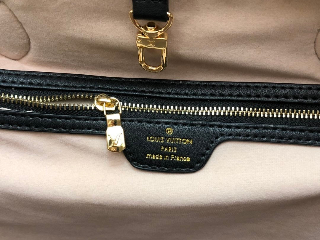 Lv Size:32×29×17cm