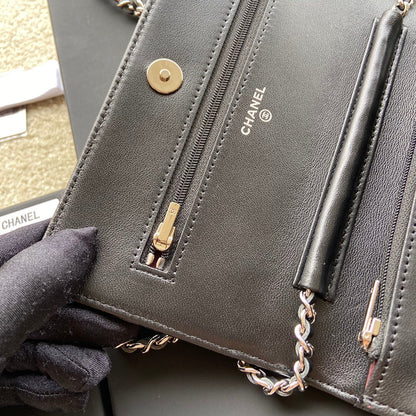 C h a n e l silver :w20×h13×d3.5cm