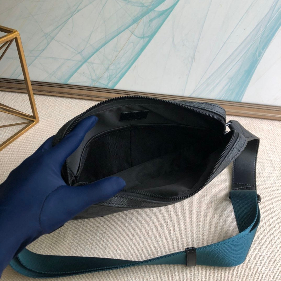 Lv pouch 26×17×5cm