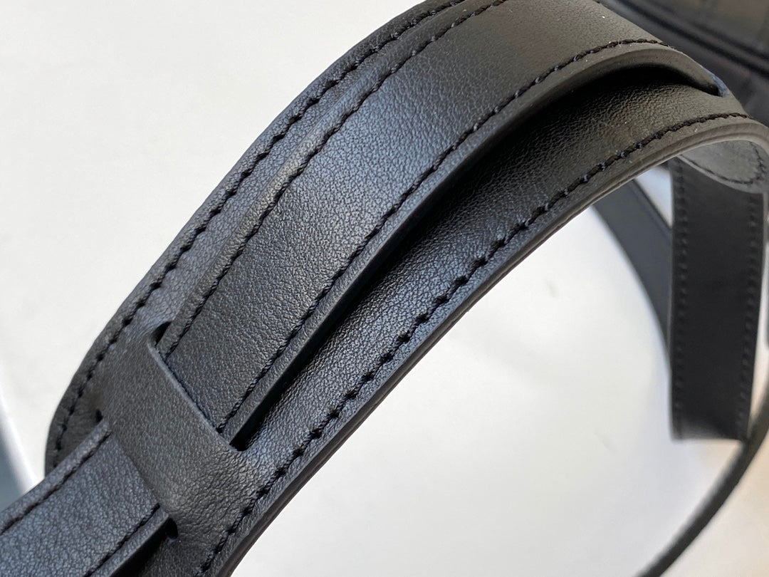 L v pouch 16.0 x 21.0 x 4.5 cm