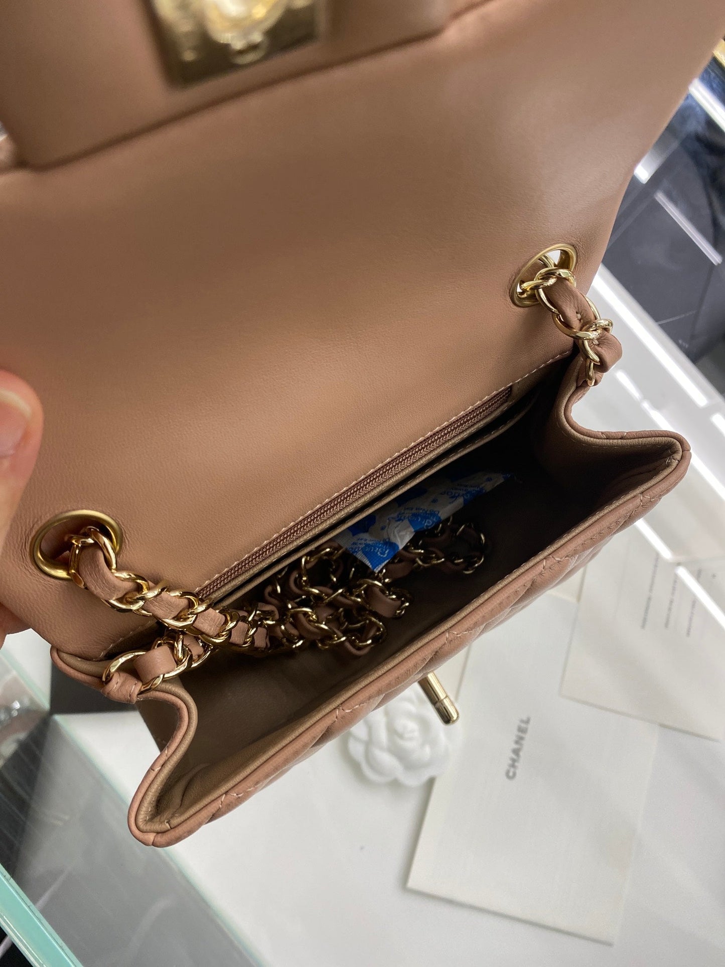 C h a n e l brown 18cm