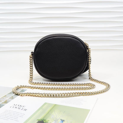 G u c c I black 18x14x4cm