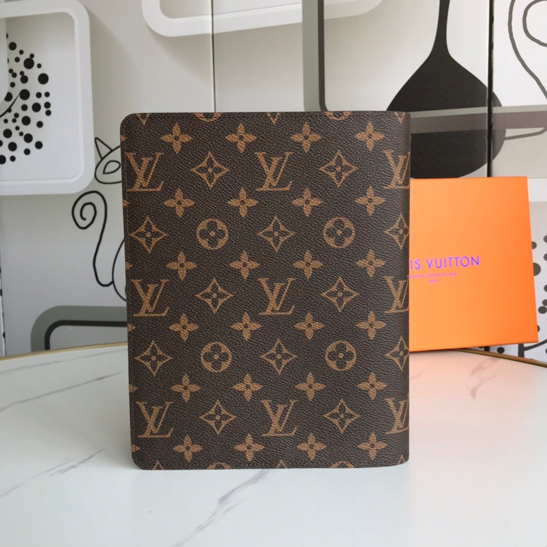 2021 Lv book folio