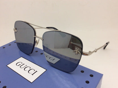 Classic frame sunglasses