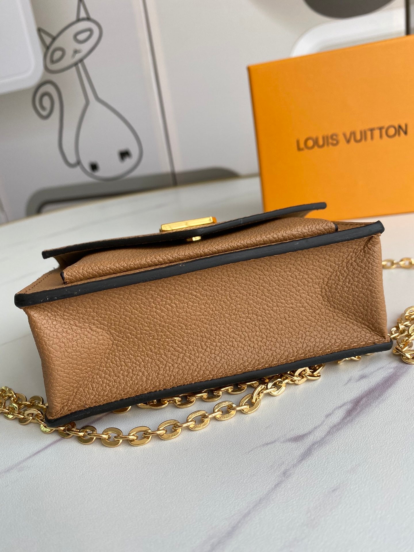 Lv 13*10.5*4cm 3 colors