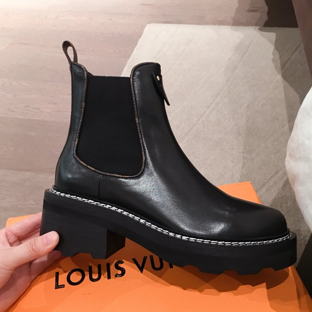 Lv boots 35-39