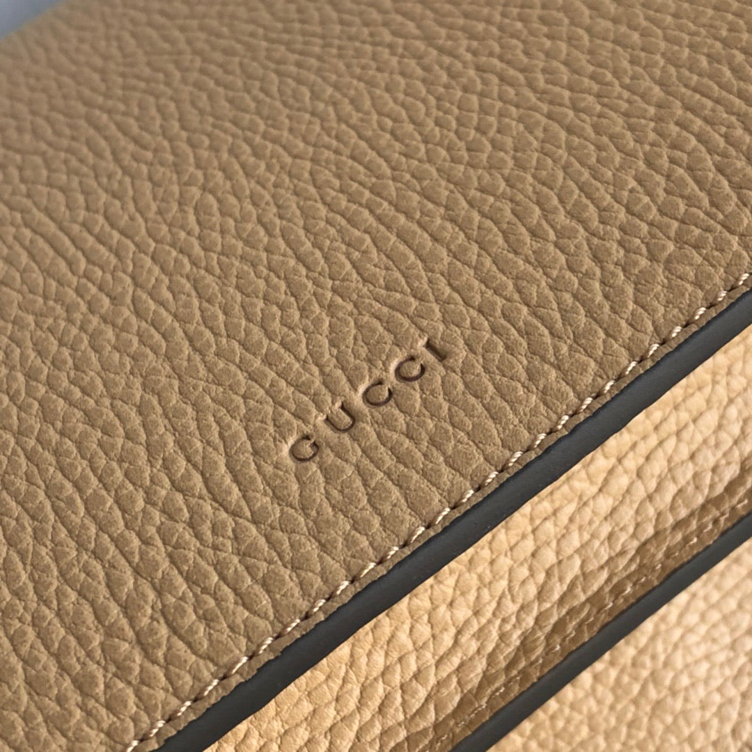 Cream 𝐷𝑖𝑜𝑛𝑦𝑠𝑢𝑠 28cm handbag