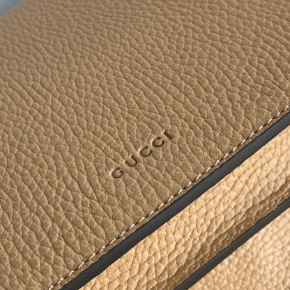 Cream 𝐷𝑖𝑜𝑛𝑦𝑠𝑢𝑠 28cm handbag