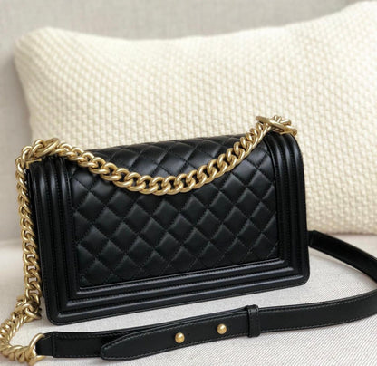 C h a n e l boy black/gold