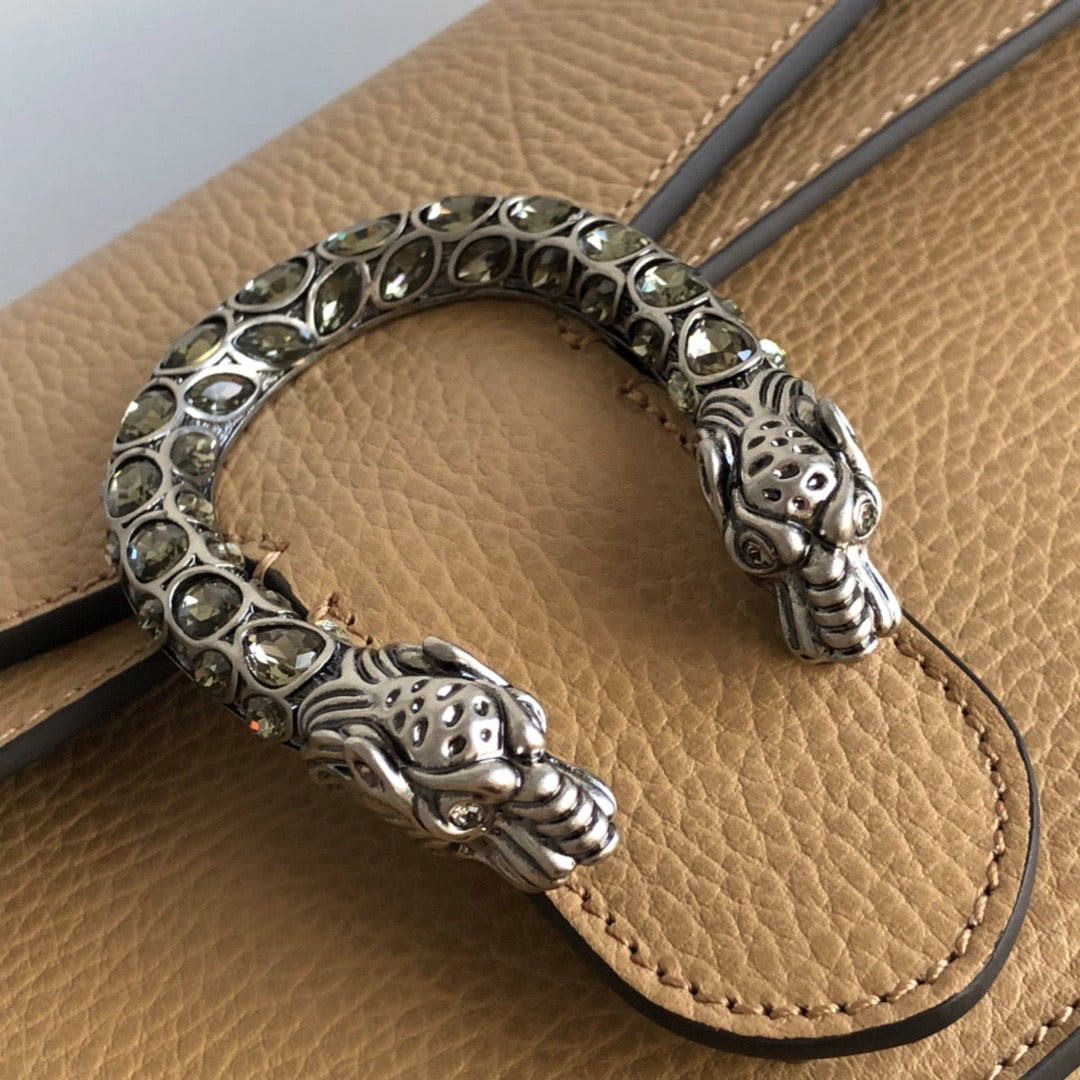 Cream 𝐷𝑖𝑜𝑛𝑦𝑠𝑢𝑠 28cm handbag