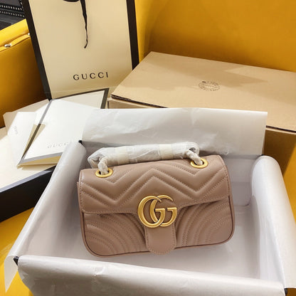 Cream 22cm handbag