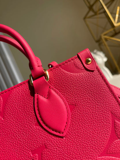 L v red tote 25x19x11.5cm