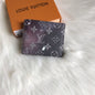 L v wallet 11.5x9.0x1.5cm。