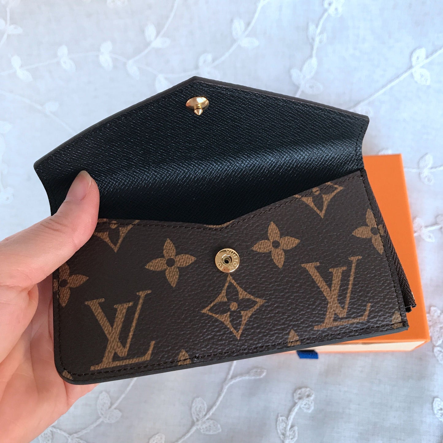 Lv wallet