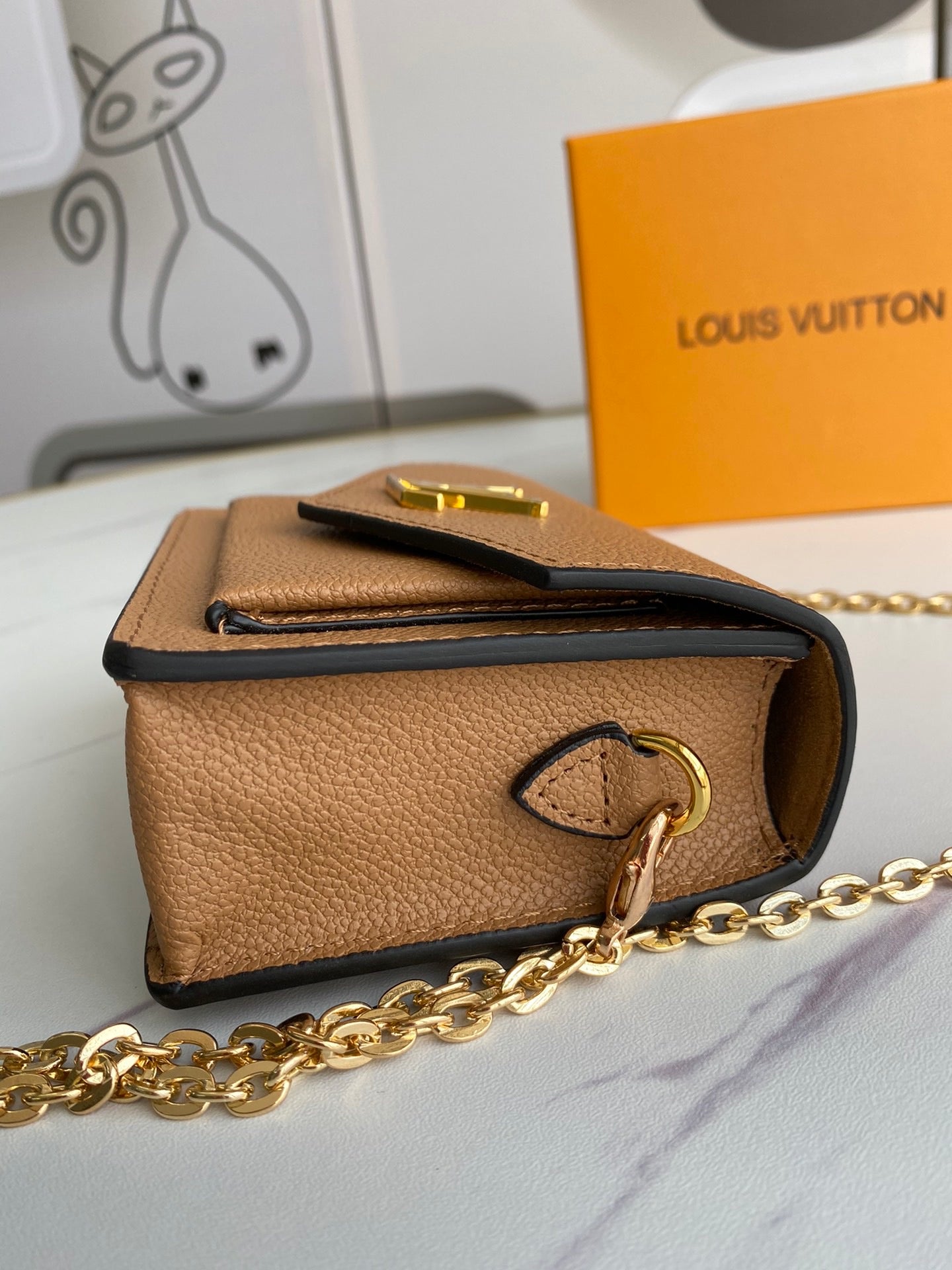 Lv 13*10.5*4cm 3 colors