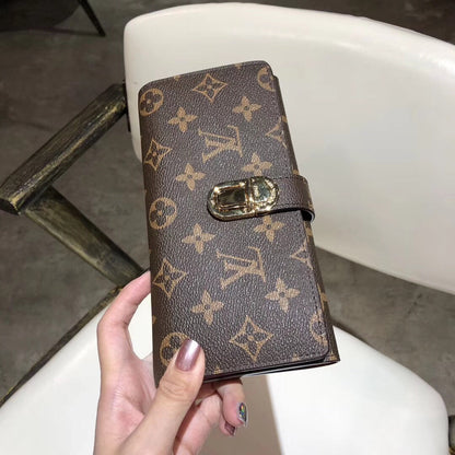 Lv wallet buckle