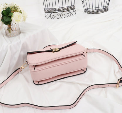 Lv pochette pink