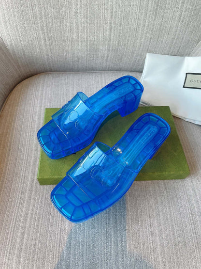 G u c c i new 2021 slides