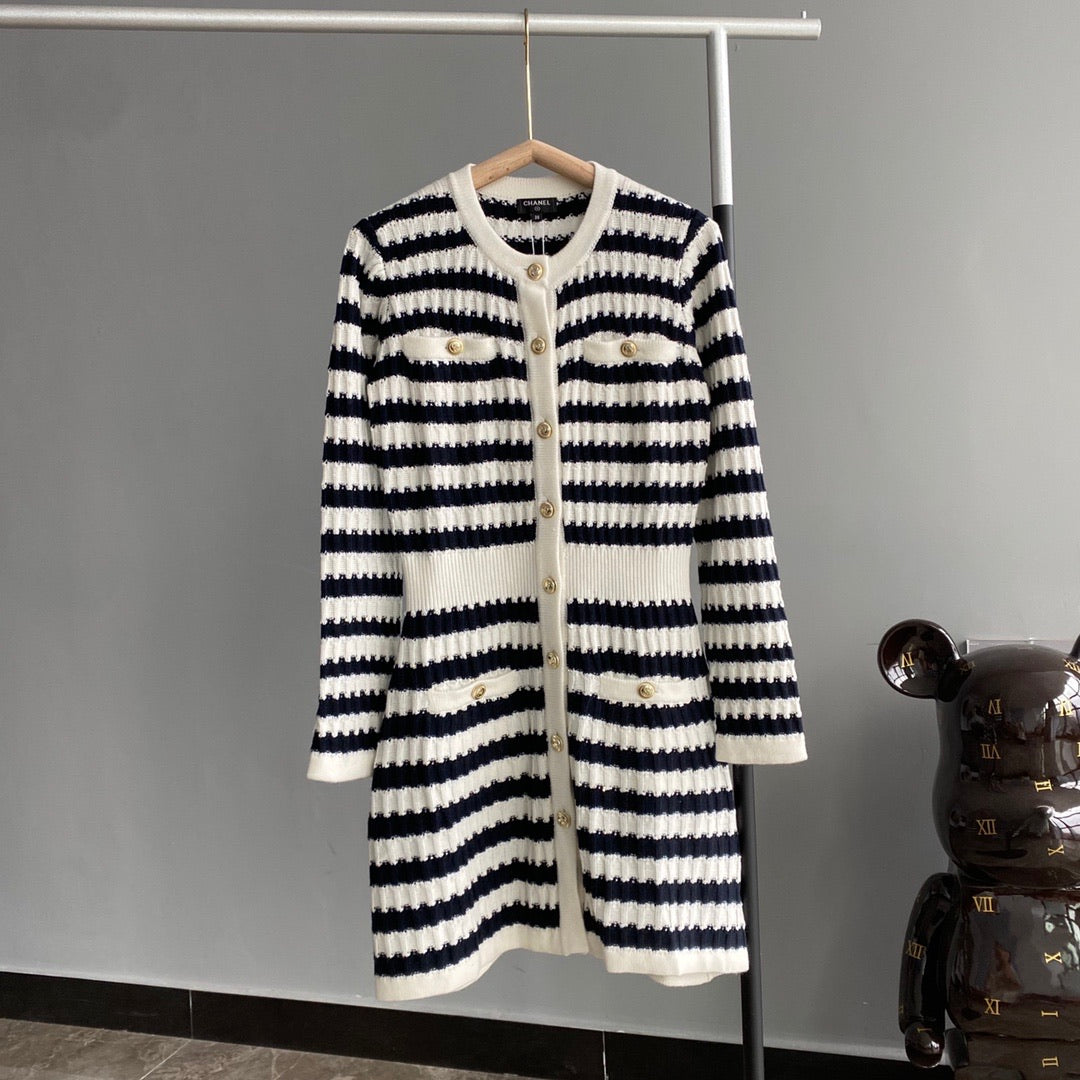 Black-and-white classic dress