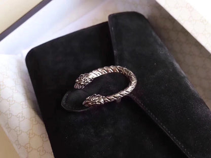 G u c c i velvet 20*13*6CM