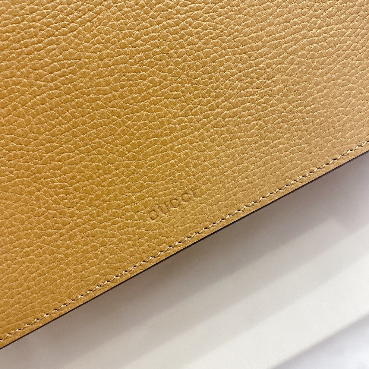 Gc 𝐷𝑖𝑜𝑛𝑦𝑠𝑢𝑠 25.5cm