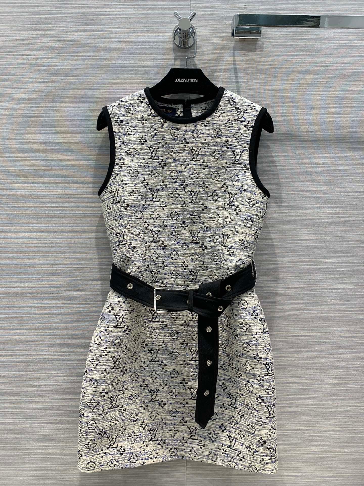Lv dress new