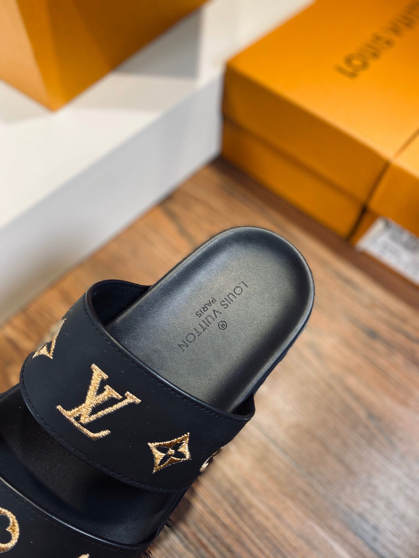 Lv slides