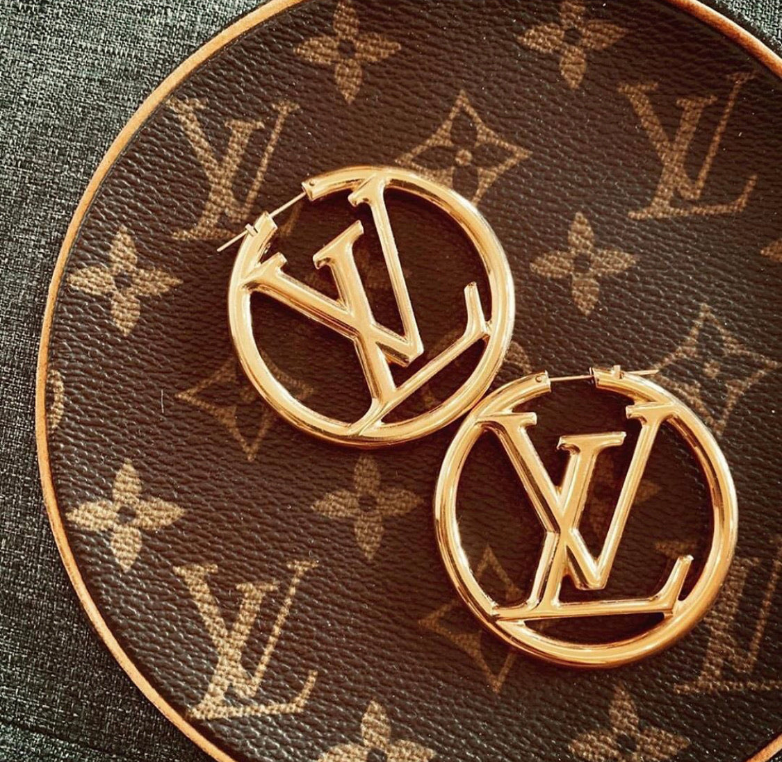 Lv earrings