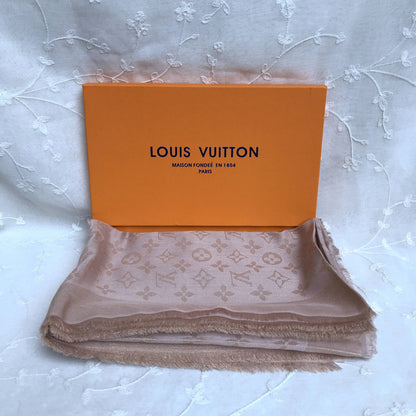 Lv scarf 2