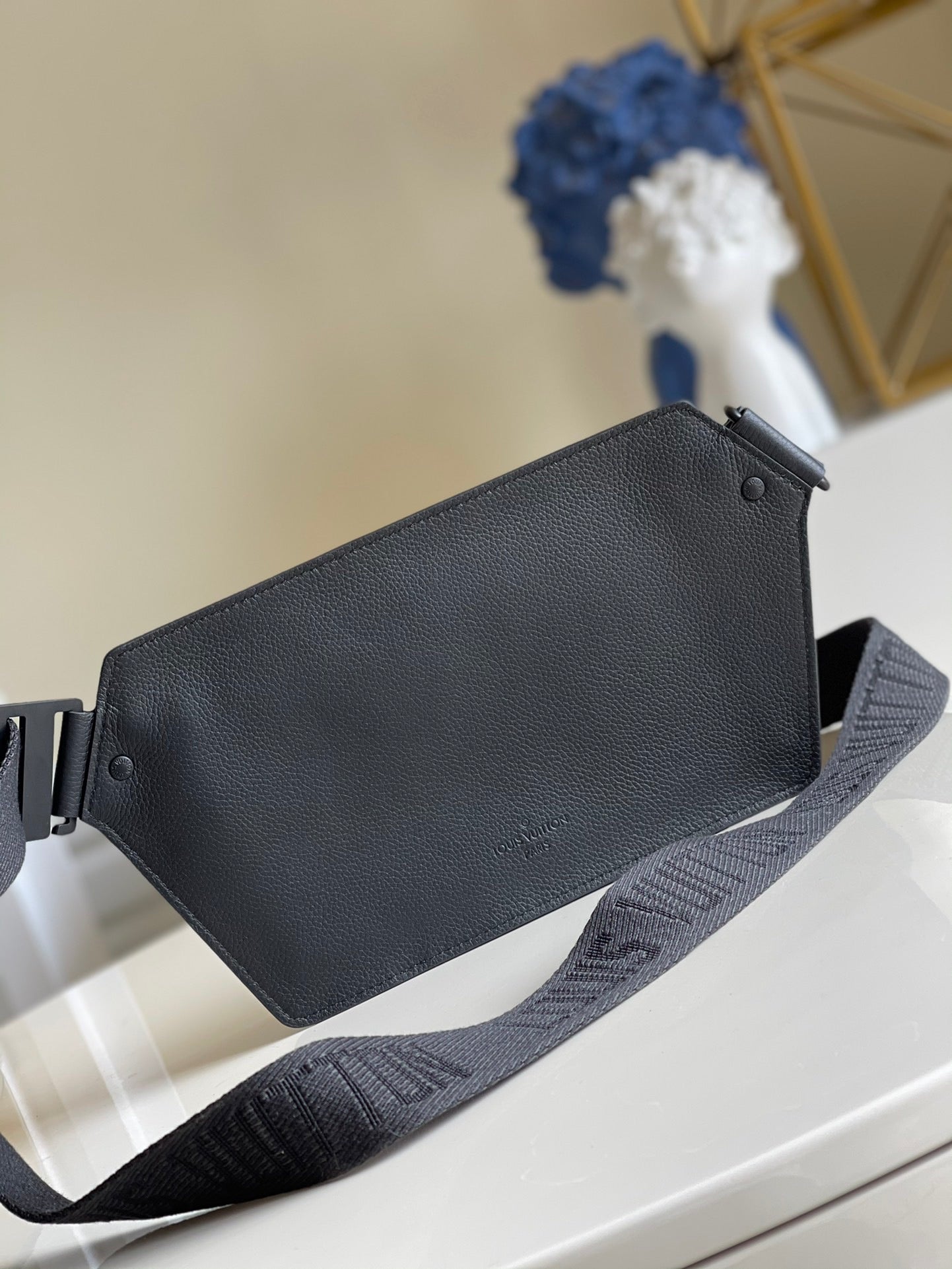 Lv aerogram 30 x 16 x 3 cm