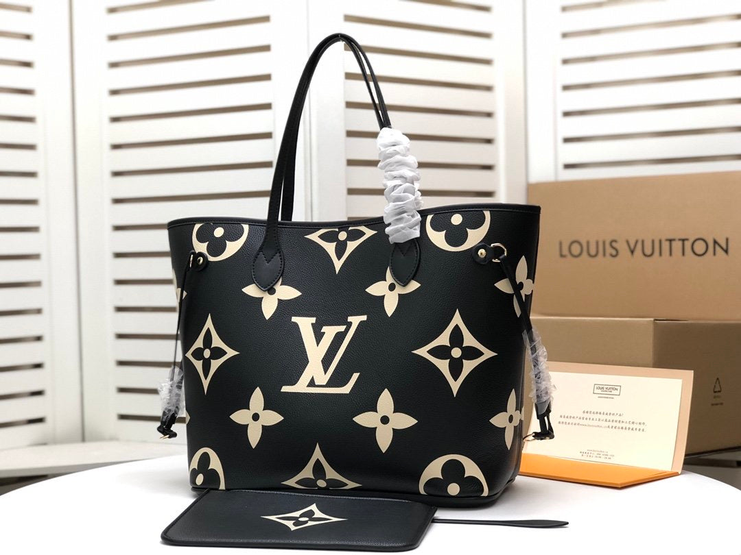 Lv Size:32×29×17cm