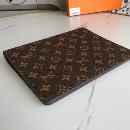2021 Lv book folio
