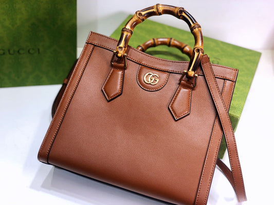 G u c c i brown Diana 20x 16x 10 or 27x 24x 11