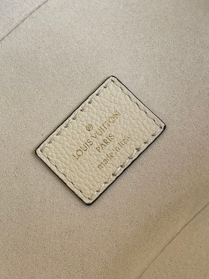 Lv vanity 19 x 13 x 11cm 2colors