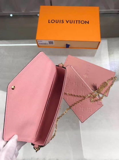 Lv pochette pink