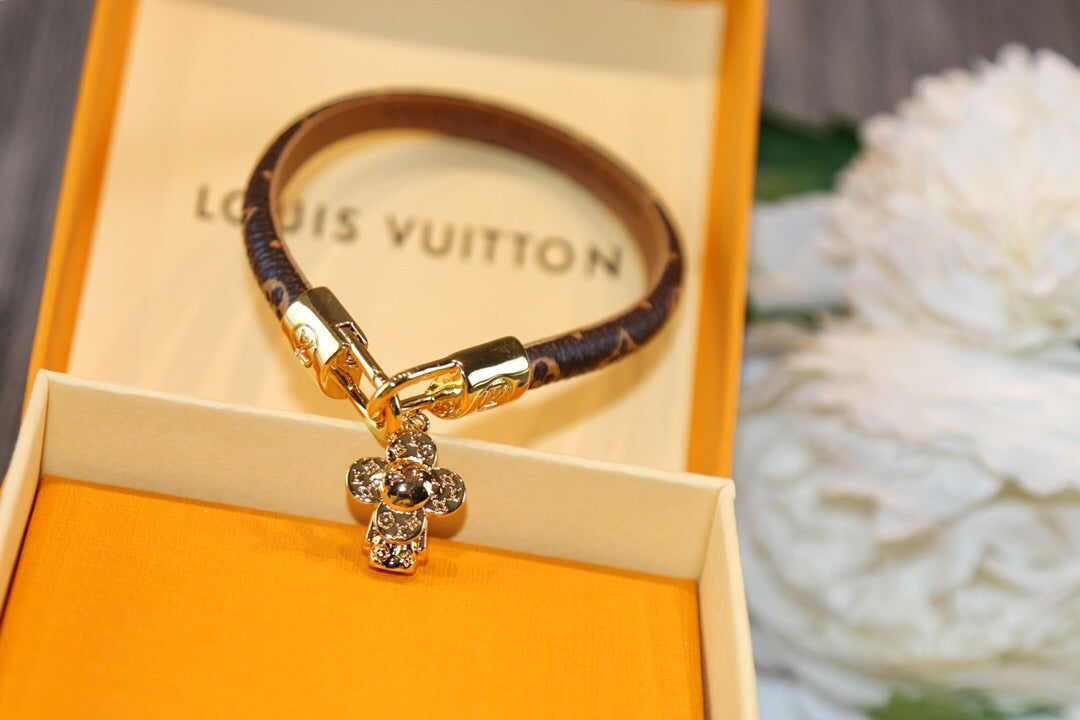 Lv bracelet